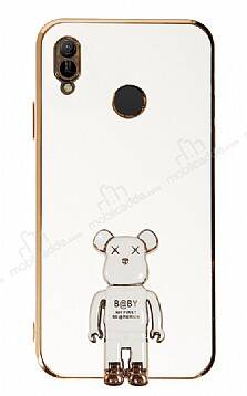 Eiroo Huawei Y6 2019 Baby Bear Standlı Beyaz Silikon Kılıf - 1