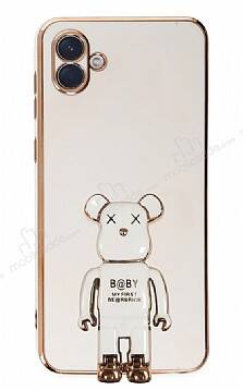 Eiroo Samsung Galaxy A04 Baby Bear Standlı Beyaz Silikon Kılıf - 1