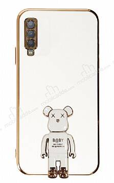 Eiroo Samsung Galaxy A7 2018 Baby Bear Standlı Beyaz Silikon Kılıf - 1