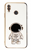 Eiroo Astronot Huawei P20 Lite Standl Beyaz Silikon Klf