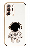 Eiroo Astronot Samsung Galaxy Note 20 Ultra Standl Beyaz Silikon Klf