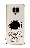 Eiroo Astronot Xiaomi Redmi Note 9 Pro Standl Beyaz Silikon Klf